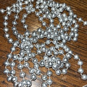 4 silver small bead tree decorations